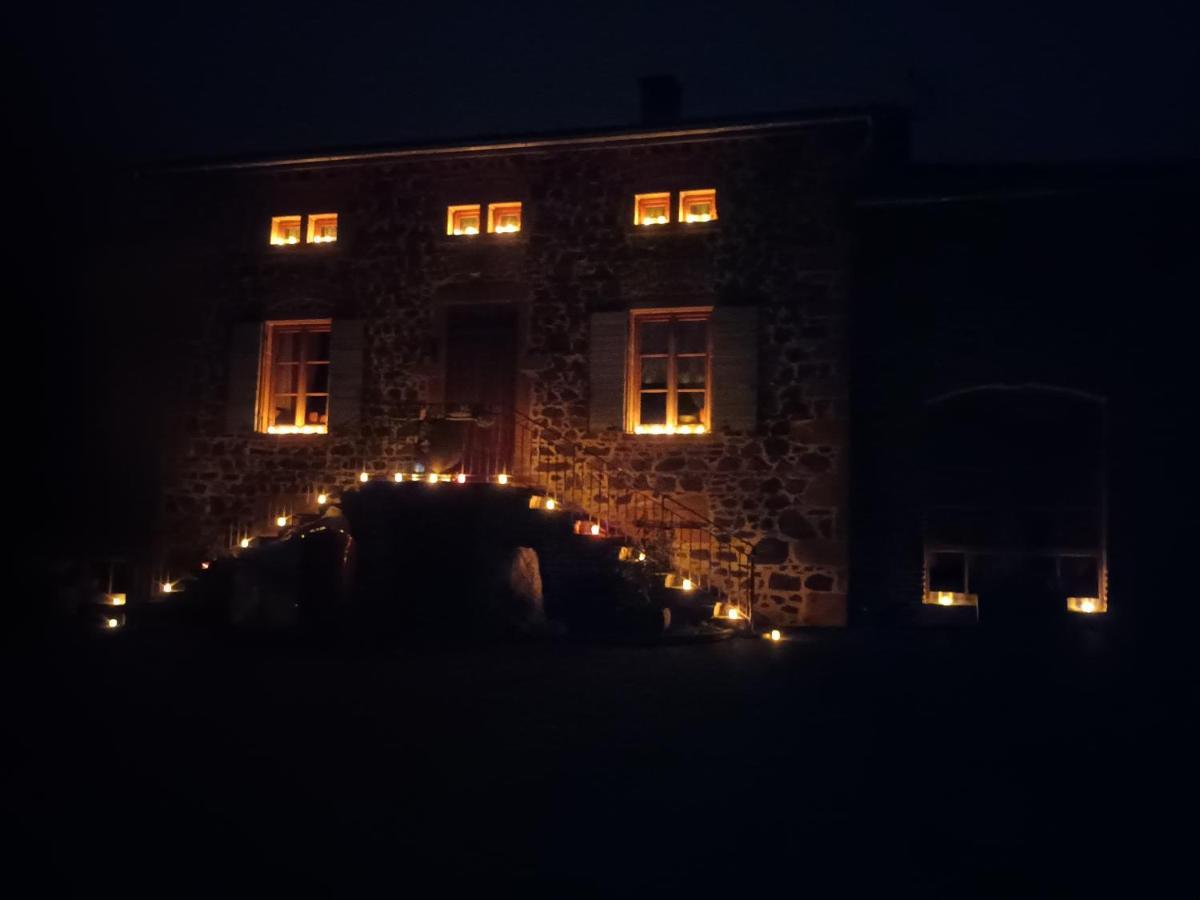 Domaine De La Poyat Bed & Breakfast Legny Exterior photo