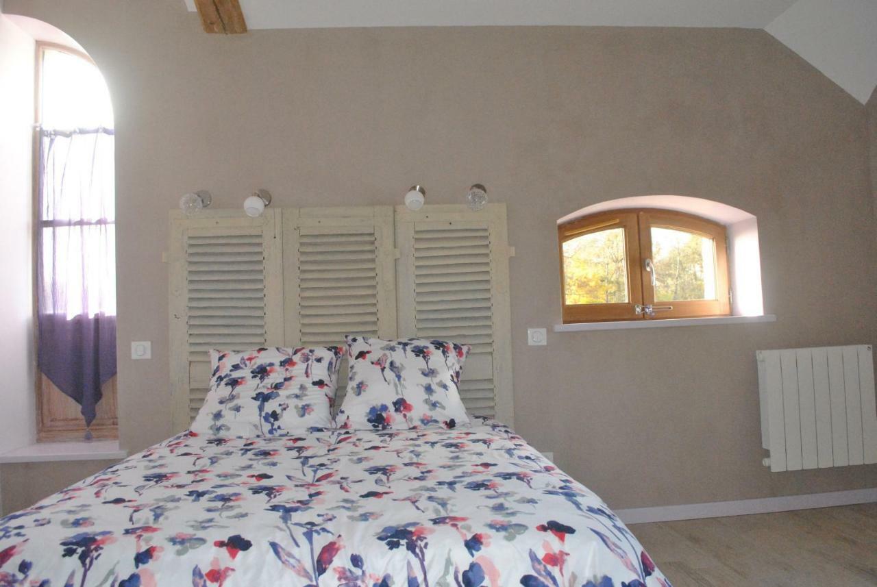 Domaine De La Poyat Bed & Breakfast Legny Exterior photo