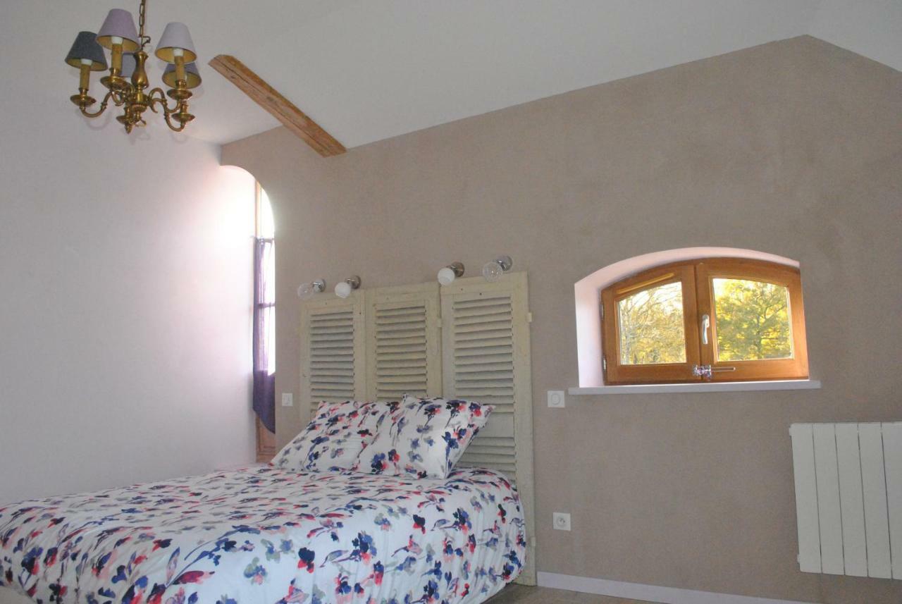Domaine De La Poyat Bed & Breakfast Legny Exterior photo